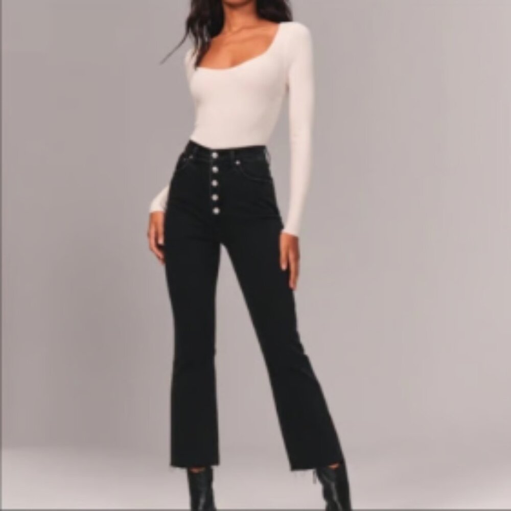 Abercrombie & Fitch The Kick Flare Ultra High Rise Jeans Black Denim Size 26/2R
